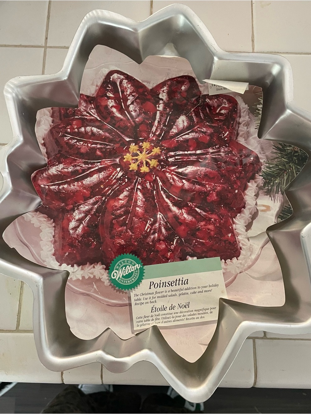 Wilton Silver Poinsettia Cake Pan